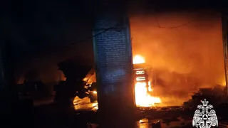 Крупный пожар в Вологодской области уничтожил тяжелую технику