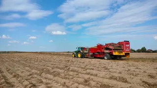 Вологодские аграрии получили почти 360 единиц техники благодаря увеличенной господдержке