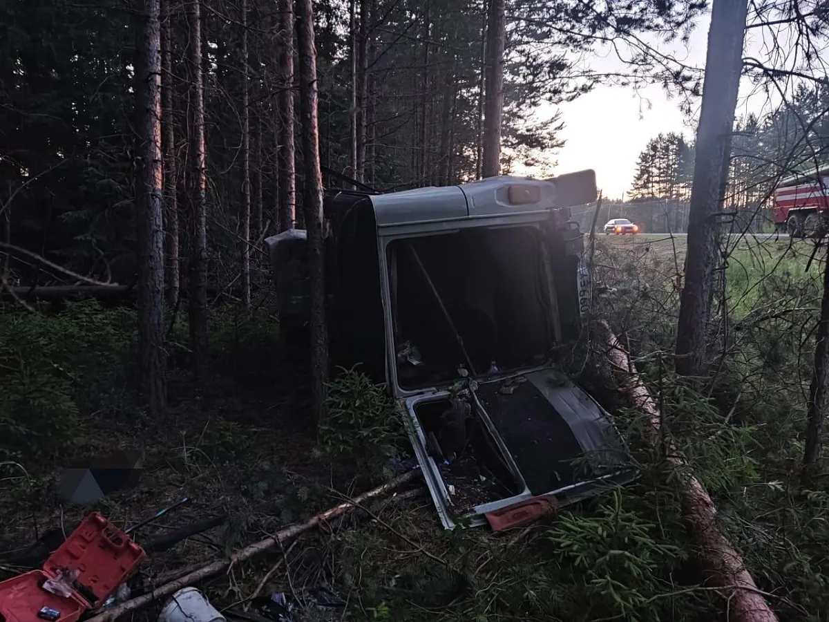 На вологодской трассе в Чагодощенском округе погиб водитель «УАЗа»
