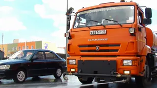 Губернатор Вологодской области пообещал перевыполнить план ремонта дорог после жалоб жителей