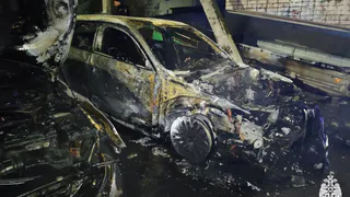 Три машины и два автоприцепа подожгли ночью в Вологде