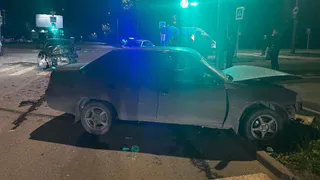 В Вологде столкнулись Hyundai и Daewoo: трое пострадавших в больнице