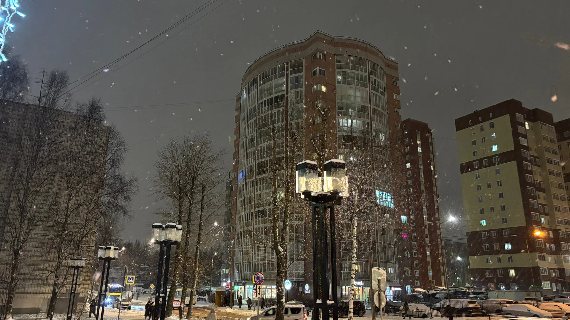 В Вологодской области ожидается снежная круговерть и коварный гололёд на выходных