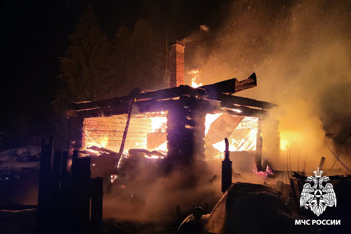 В Вологодской области дотла сгорел частный дом