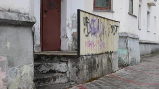 В Вологодской области могут запретить подросткам покупать баллончики с краской
