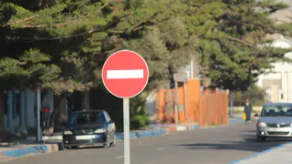 Водителей с многолетним стажем заставят пересдавать права в августе: названы условия