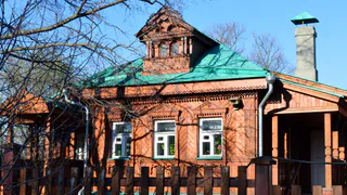 Почему старые деревянные дома стоят веками, а новые сгнивают через 25 лет?