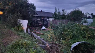 В Вологодской области иномарка сгорела при аварии