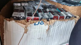 В Вологодской области пресекли торговлю контрафактом из фургона