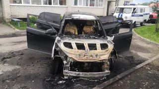 Вологодская пенсионерка сожгла кроссовер соседки за 2 млн рублей