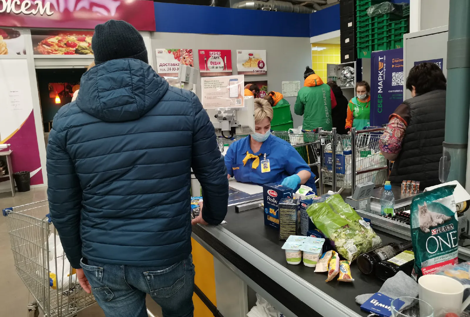 «Можете оплатить QR-кодом?» Продавцы неспроста просят оплачивать покупки не картой