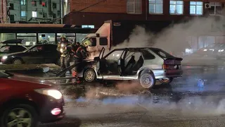 Массовое ДТП в Вологде: после столкновения четырех автомобилей вспыхнул ВАЗ-2114