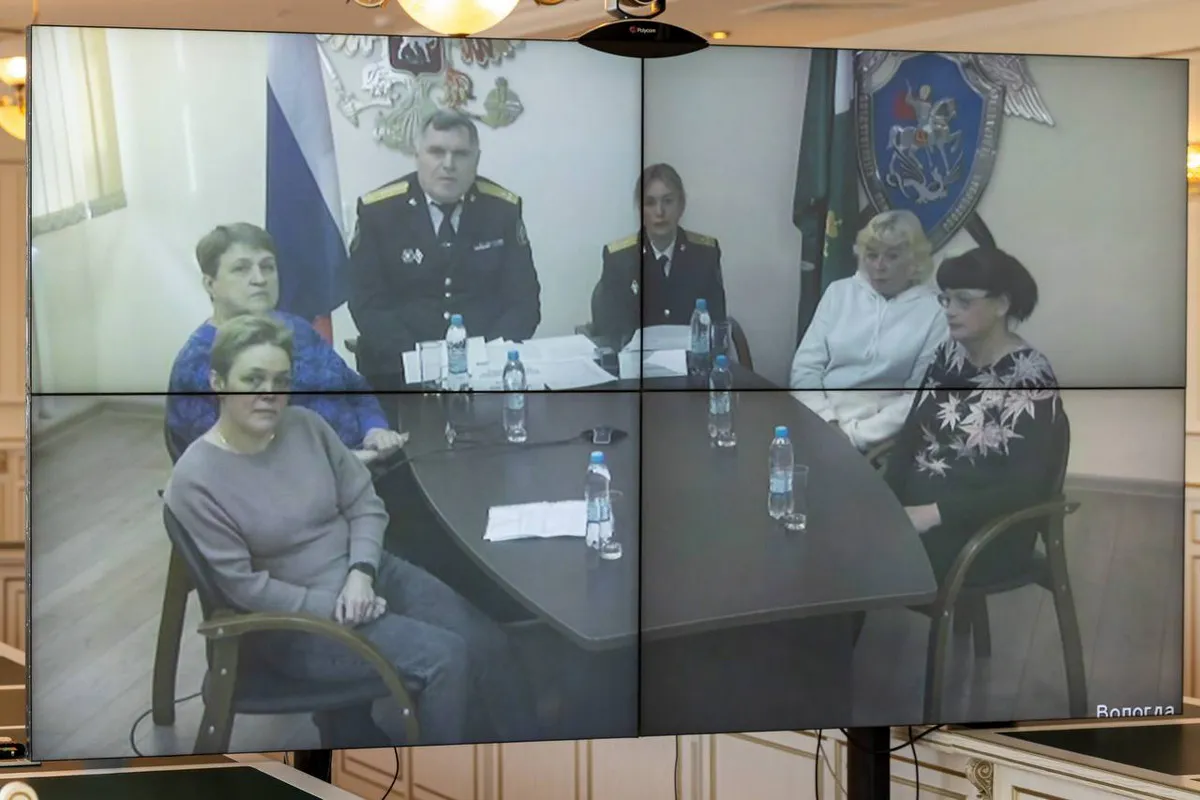 Георгий Филимонов объявил сроки реконструкции аварийного дома в Вологодской области