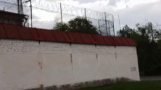В Вологодской области силовики пресекли попытку пронести сотовый телефон в СИЗО