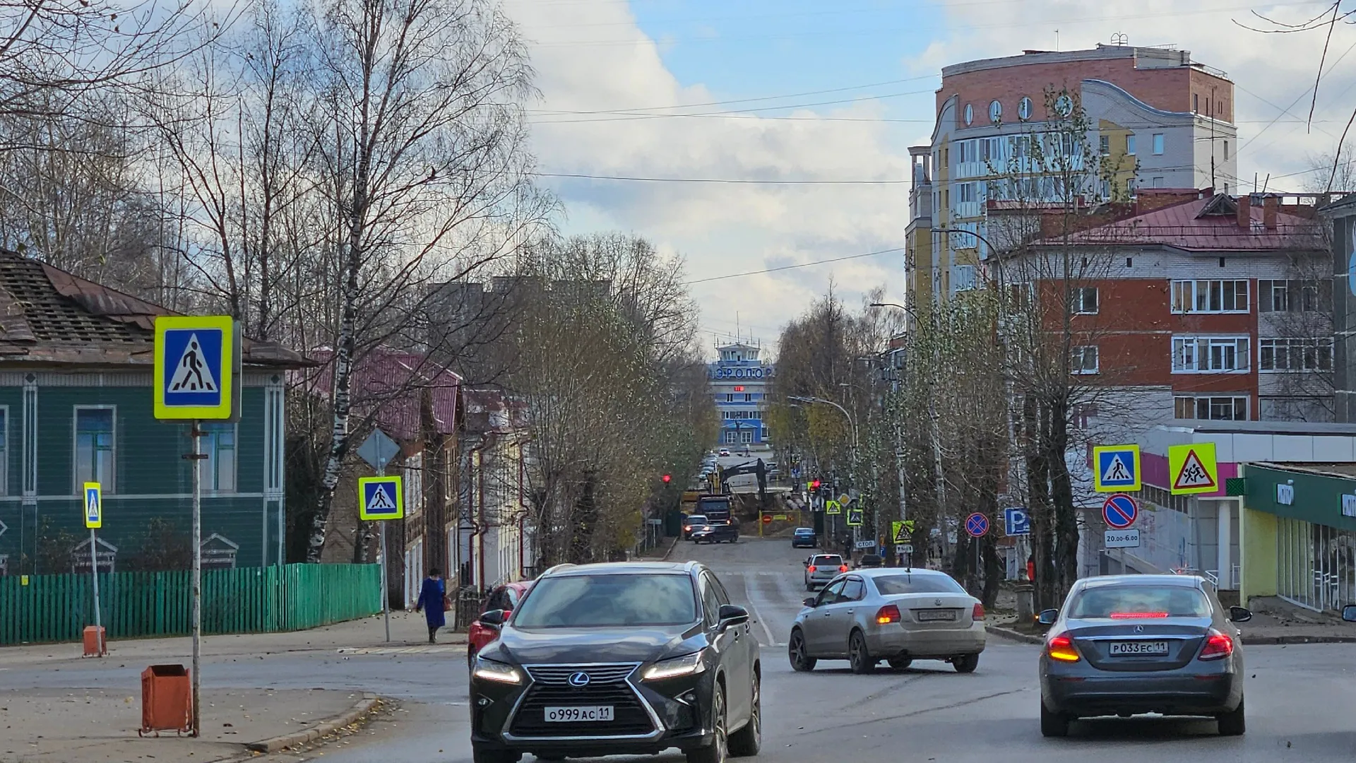 В Вологодской области за год стало на 48 люксовых автомобилей больше