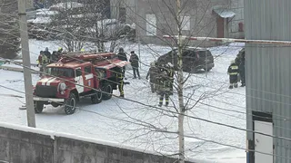 15 человек эвакуировались ночью из загоревшегося в Вологодской области дома