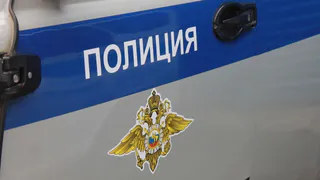 В Вологде задержан мужчина, повредивший бутылкой камеру умной остановки