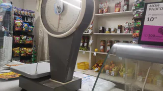 В Вологодской области активисты выявили более ста товаров с истекшим сроком годности в супермаркете