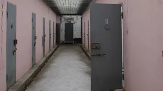 В Вологодской области инспектор подвергся избиению со стороны заключенных