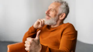 И работающим, и неработающим. Пенсионерам объявили о разовой выплате 10 000 рублей в конце ноября
