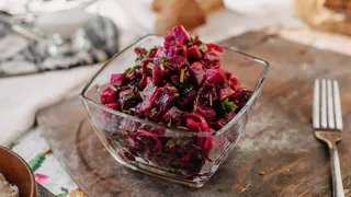1 неожиданный продукт — и вкус винегрета изменится до неузнаваемости: вот как сделать салат идеальным