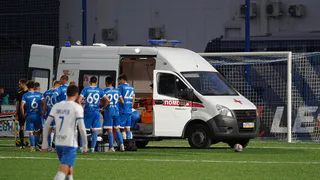 В мачте одноклубников голкипер вологодской команды потерял сознание