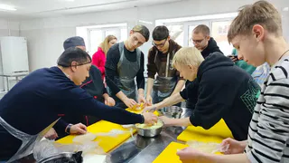 Шефы вологодских ресторанов провели мастер-классы для студентов