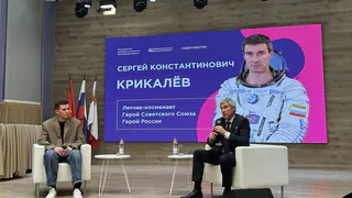 Летчик-космонавт Сергей Крикалев встретился с юнармейцами в Вологде