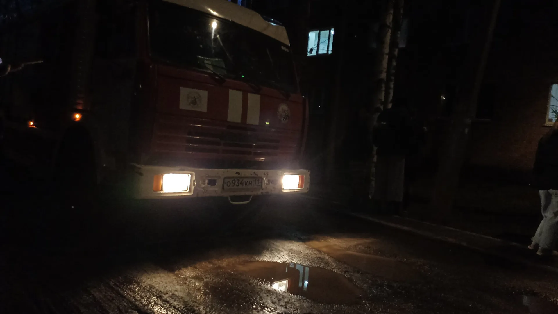 В Вологодском округе сгорел металлический вагончик: погиб человек