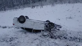 В Вологодской области при ДТП перевернулся автомобиль