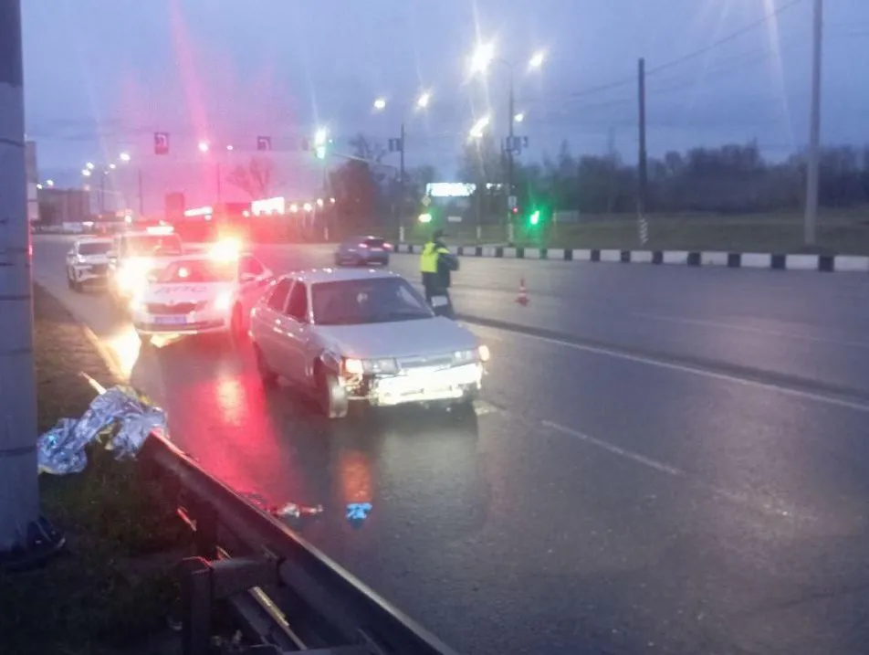 Ночная авария в Вологодской области покалечила пешехода