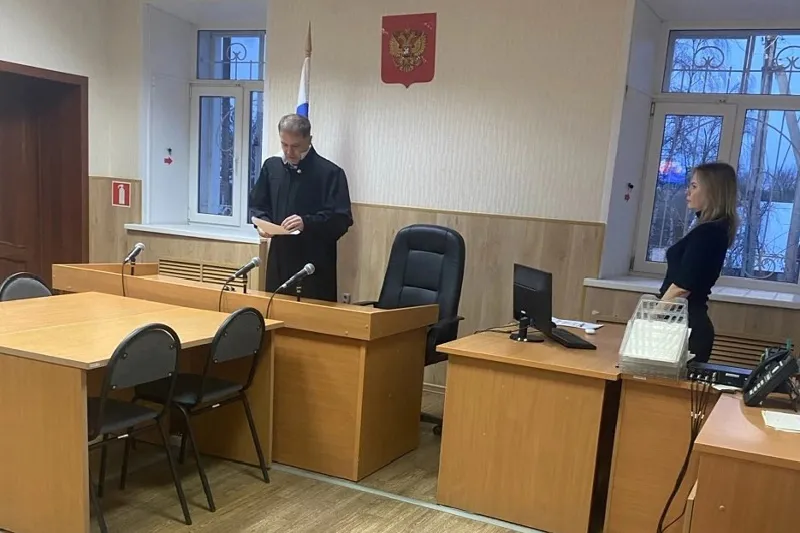 Экс-чиновницу из Вологодской области осудили за получение крупной взятки