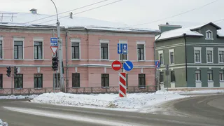 В Вологде изменили движение на Октябрьском мосту