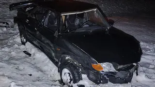 В Вологодской области пострадал водитель перевернувшегося в кювете ВАЗа