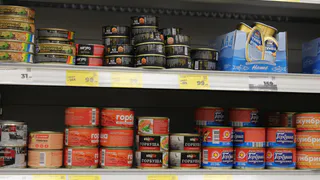 Купила в "Фикс Прайс" необычные консервы - кильки копченые в томатном соусе от бренда "Барс". Делюсь впечатлениями
