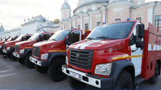В Вологде 40 огнеборцов тушили этаж над крупными магазинами в торговом центре