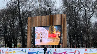Сегодня завершает свою работу вологодский каток на площади Революции