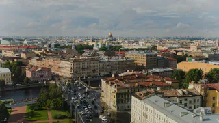 Самый богатый и благоустроенный город России. Почему из него уезжают люди, но все равно возвращаются