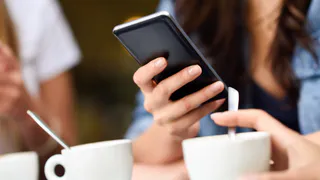 Золотая середина: Топ-5 смартфонов до 40 000 рублей в 2025 году