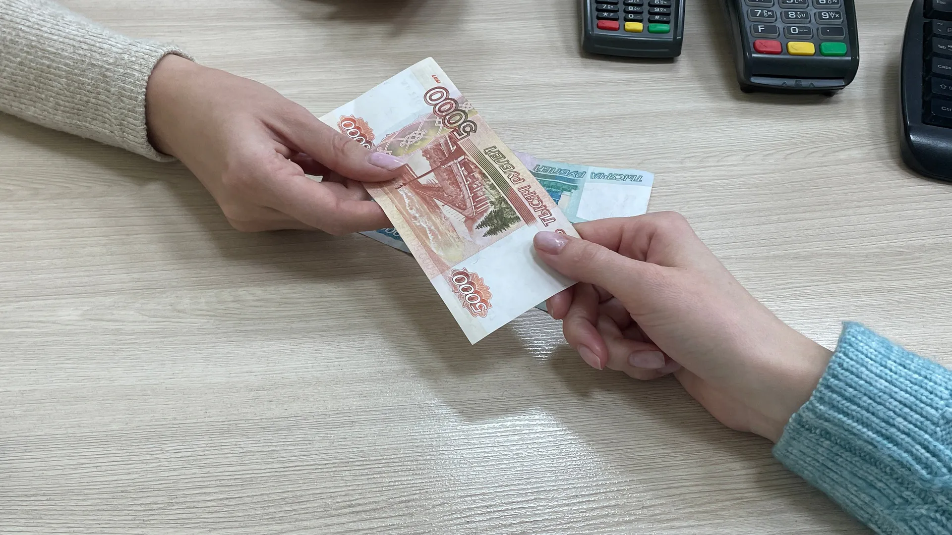 Платите ещё за соседей: жителей этих домов ждет "сюрприз" в квитанциях по ЖКХ