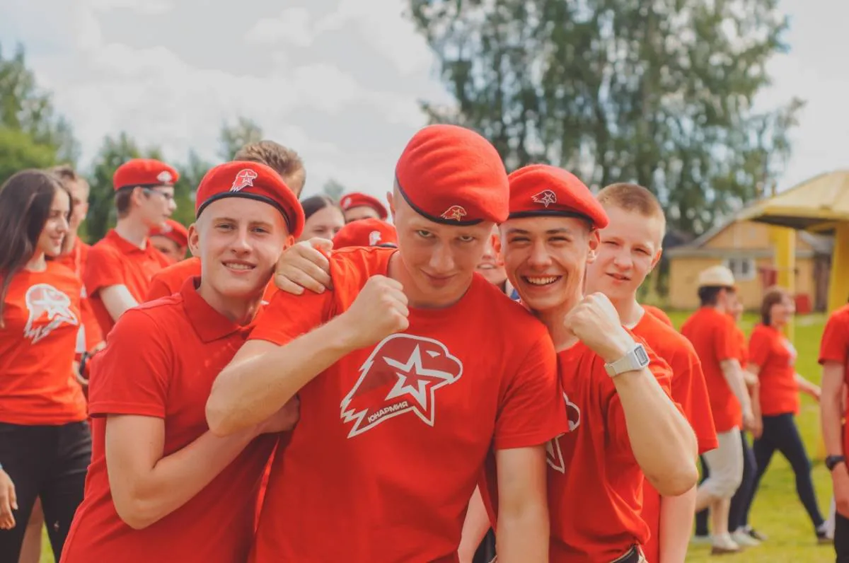 Более 18 тысяч юнармейцев Вологодской области празднуют 9-летие движения
