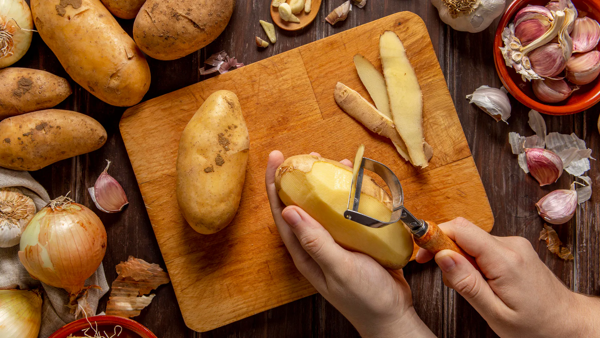 Вкуснейшее мясо с луком: как жарить так, чтобы не испортить мясо - распространённые ошибки хозяек