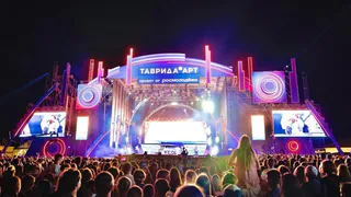 Вологжанка покорила «Тавриду.АРТ» и получила грант в 1,5 миллиона рублей на возрождение вологодской моды