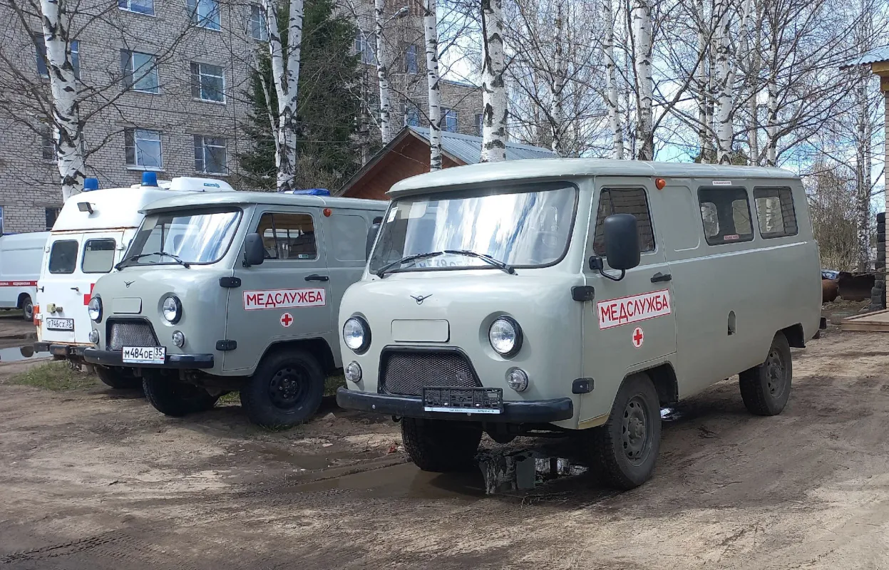 Новые автомобили "УАЗ" поступили в одну из ЦРБ Вологодской области для улучшения медицинского обслуживания