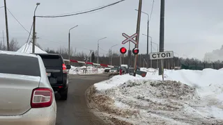 В Вологде дежурный по железнодорожному переезду предотвратил трагедию