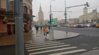 Инспектор ДПС хотел оштрафовать за непропуск пешехода, но я на его уловку не клюнул и избежал наказания