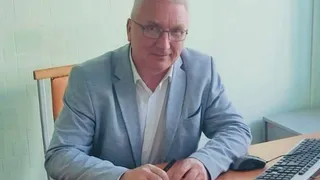 "Это было ДО меня": глава Шекснинского района оправдал премию самому себе