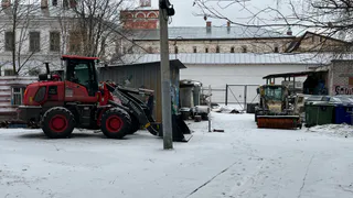 Вологда борется со снегопадами: коммунальные службы работают в усиленном режиме