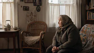 Гораздо проще и полезнее жить в одиночестве: 6 советов психологов, почему же стоит отказаться от общения с друзьями, особенно людям за 60.