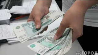 Эти купюры больше никогда не примут в магазинах, а в банке засмеют: неприятный сюрприз для всех россиян